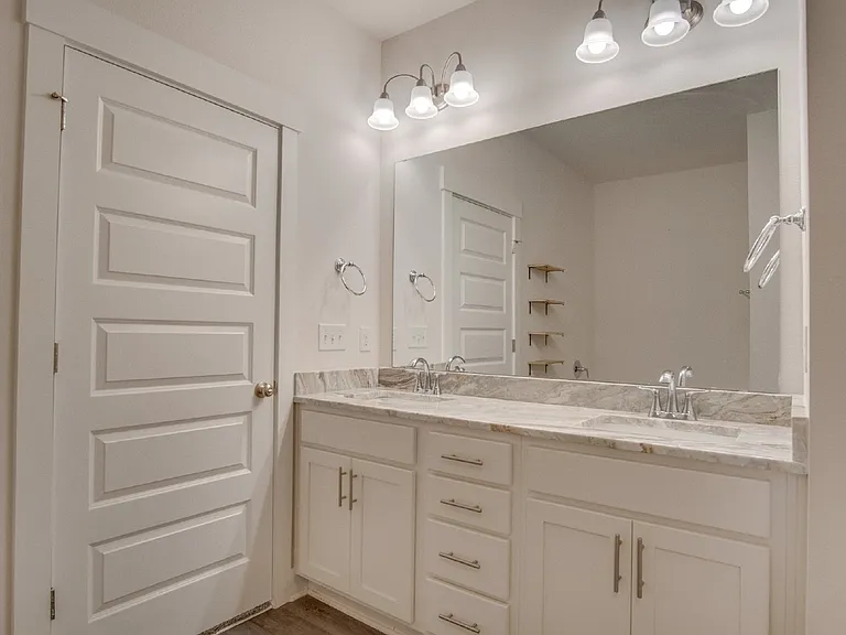 713 Brambling Ct — Photo 14