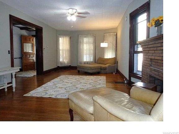 2nd image of 387 Breckenridge St