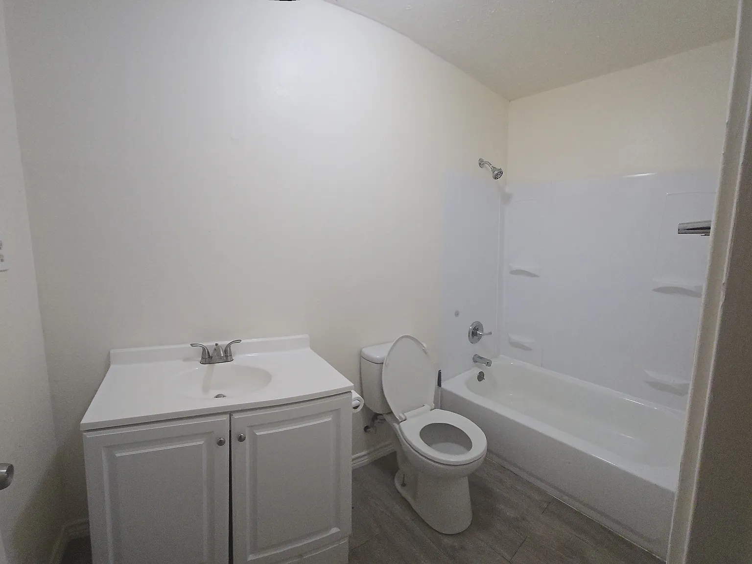 1033 Dunaway — Photo 3