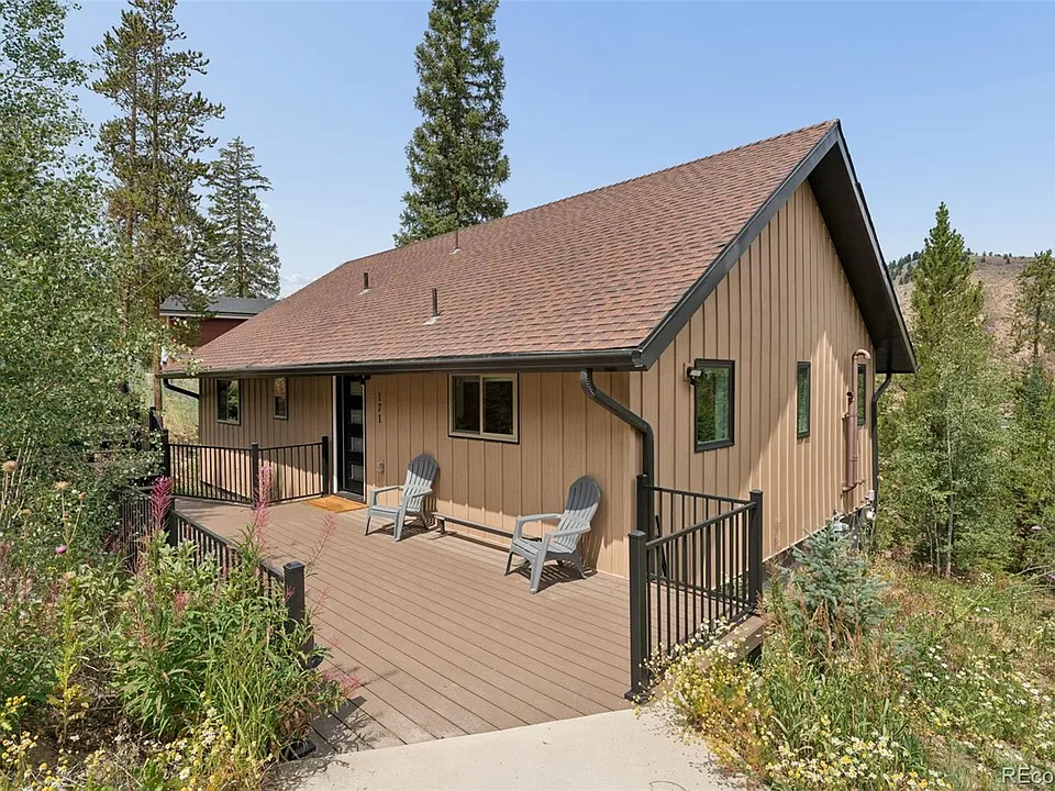 171 Piney Acres Cir