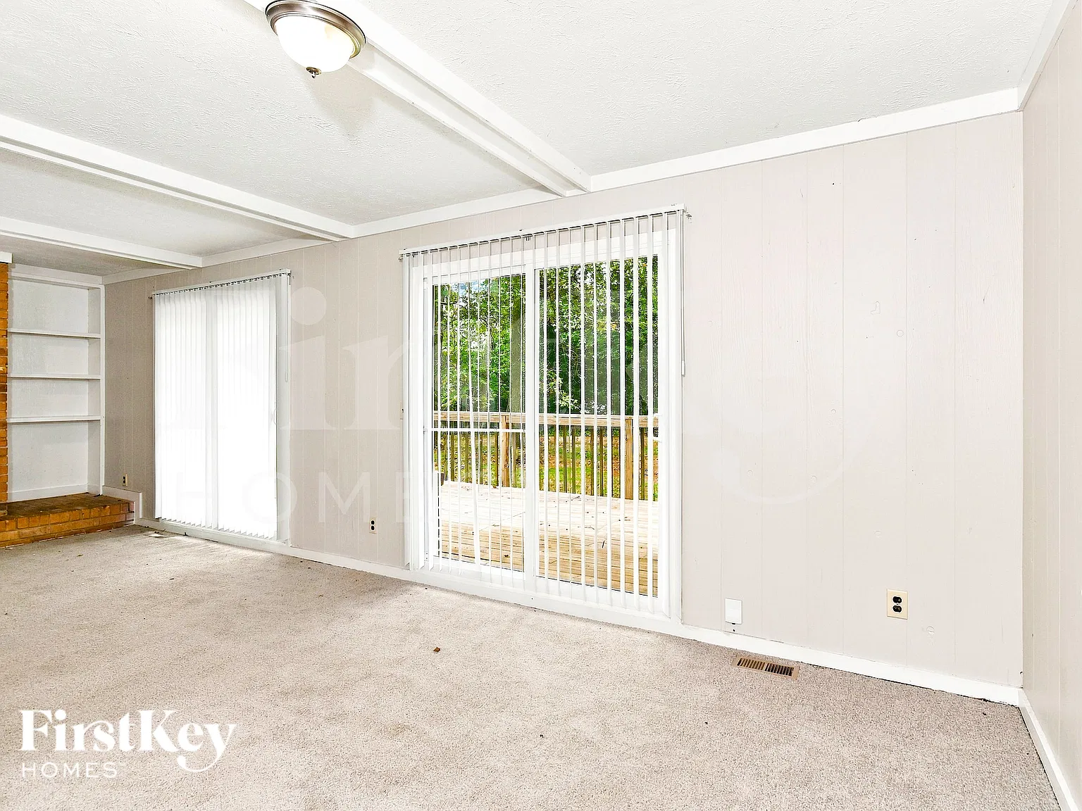 3 bed, 2.0 bath, 1594 sqft, $1,550 — Photo 2