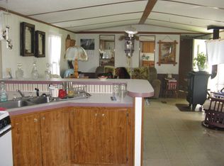 1036 S Harmons Lick Rd, Crab Orchard, KY 40419