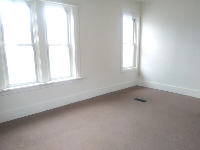 502 Cherokee St — Photo 11