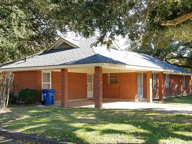 145 S Beadle Rd — Photo 1
