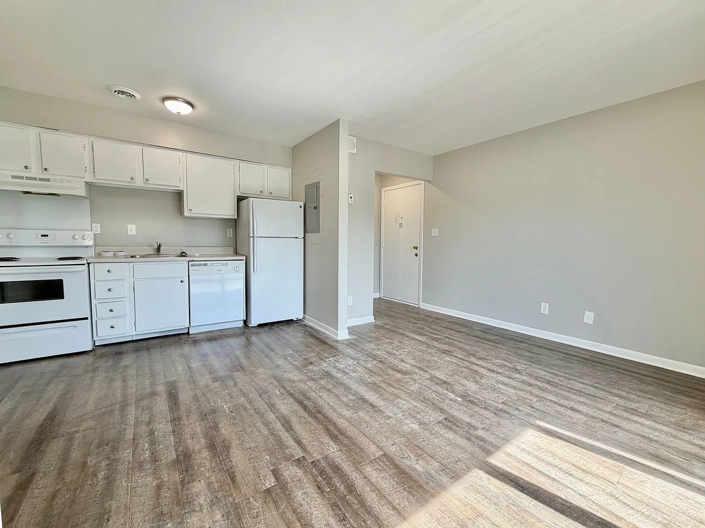 132 Jack Miller Blvd — Photo 3