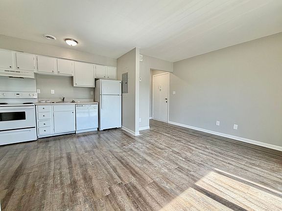 3rd image of 132 Jack Miller Blvd