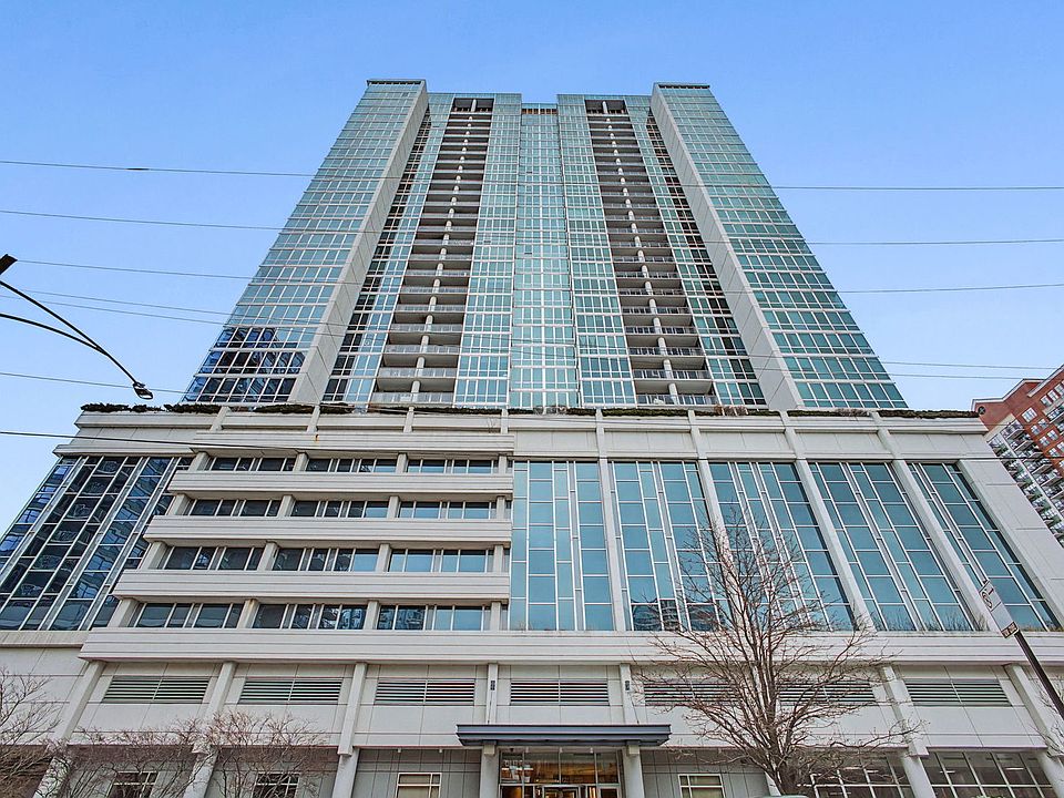 1st image of 1629 S Prairie Ave #2607