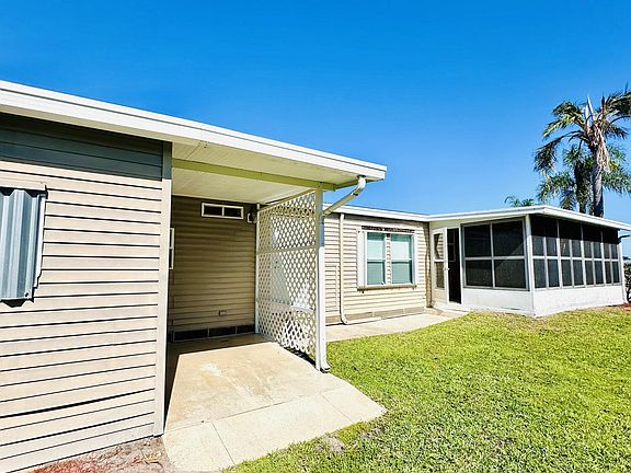5th image of 8516 Wedelia Court
