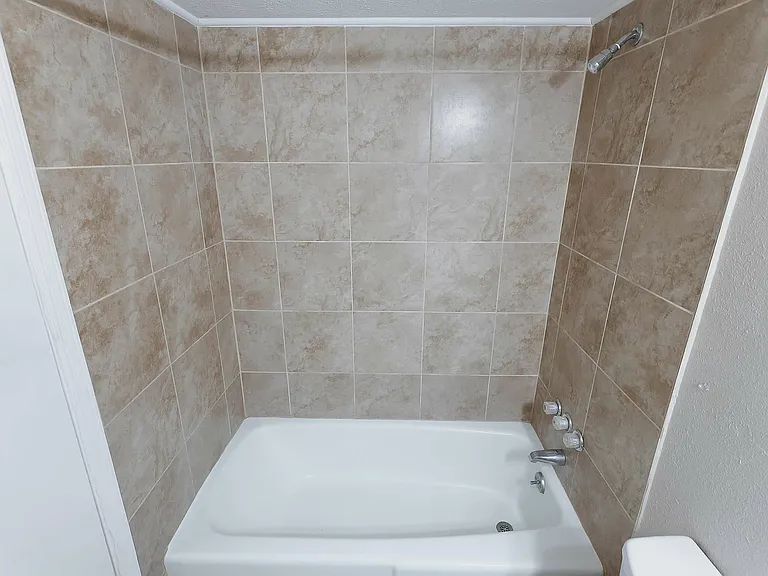 Virginia Terrace — Photo 18