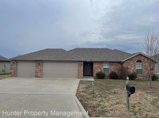 3115 N Wabash Ave, Springfield, MO 65803