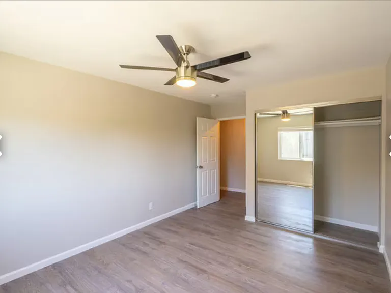 830 E Edgeware Rd #2 — Photo 5
