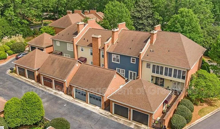 110 Kilkenney Ct — Photo 15
