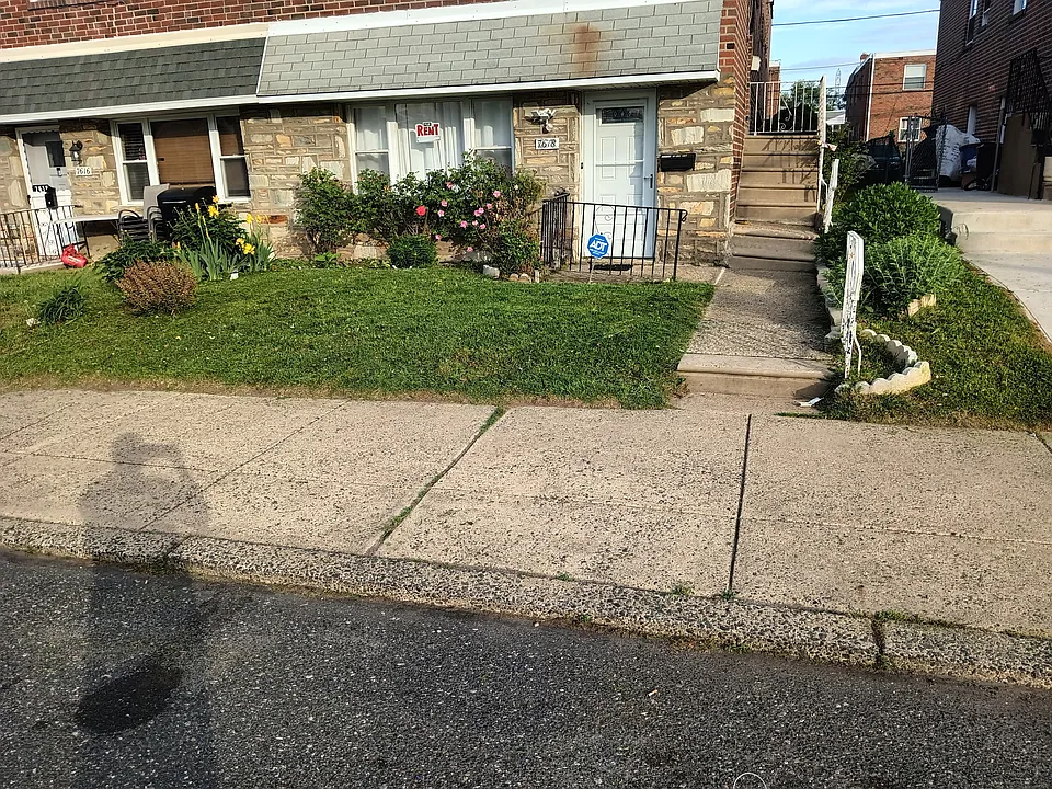 Summerdale Ave