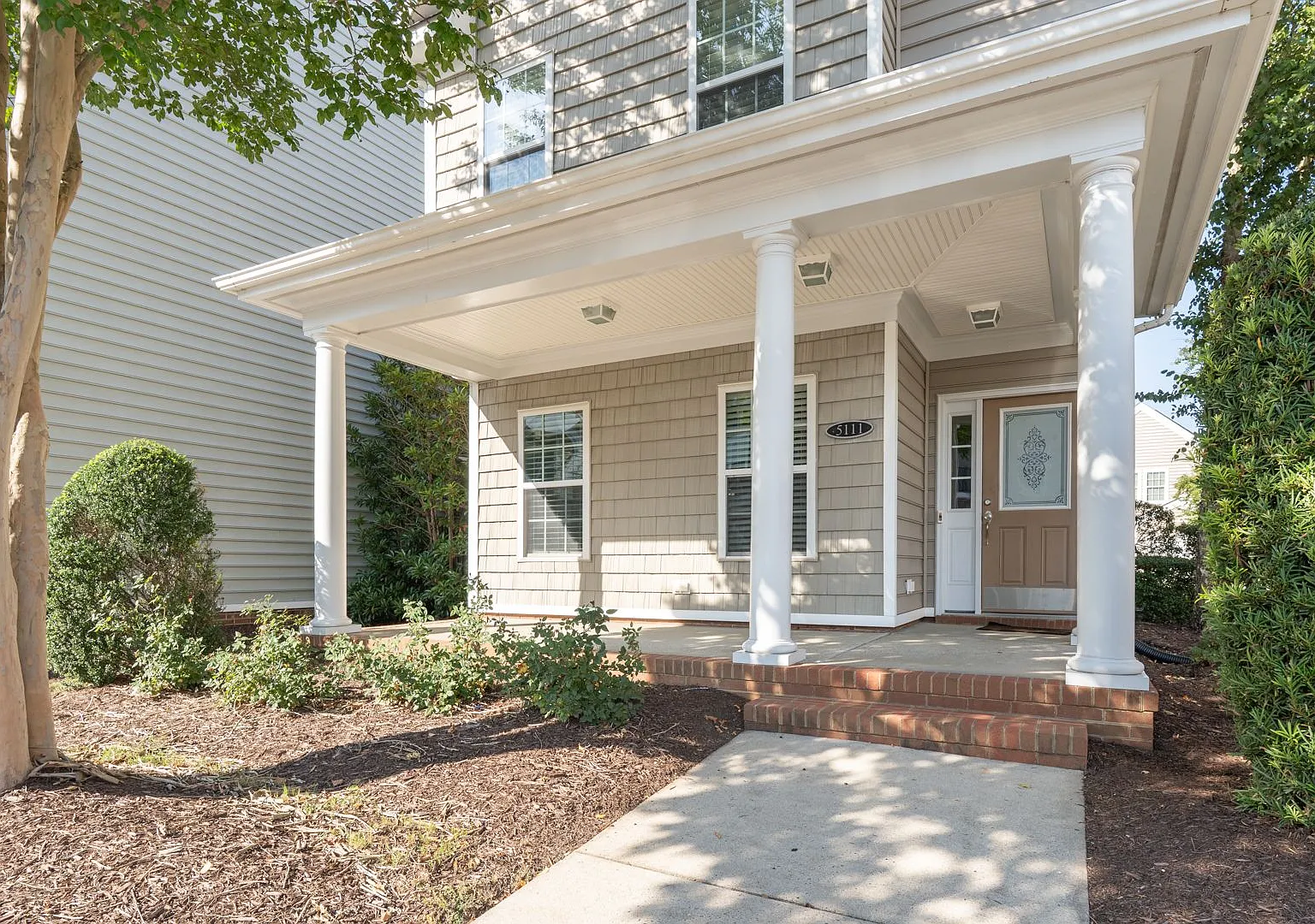 Move In Ready 4-Bedroom Near College Drive, Suffolk! — Photo 1
