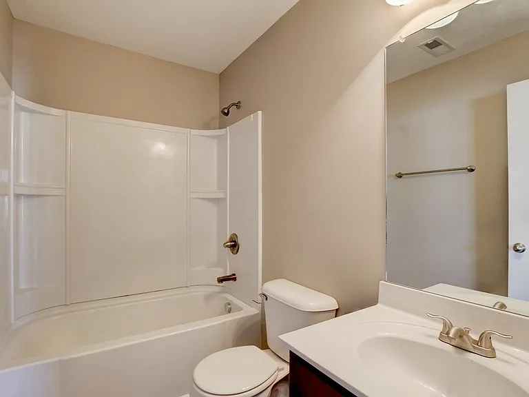 322 Sam Houston Cir — Photo 9