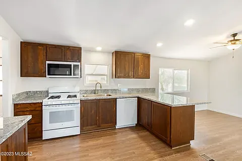 3757 E Earp Blvd — Photo 5