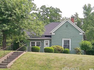 2051 State St, Eldorado, IL 62930