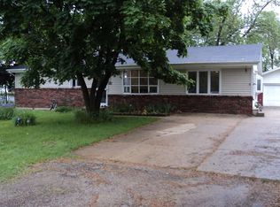 9506 Plymouth Pl, Machesney Park, IL