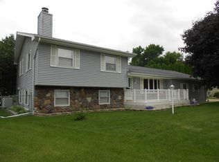 1341 Black Hawk Rd, Waterloo, IA 50701