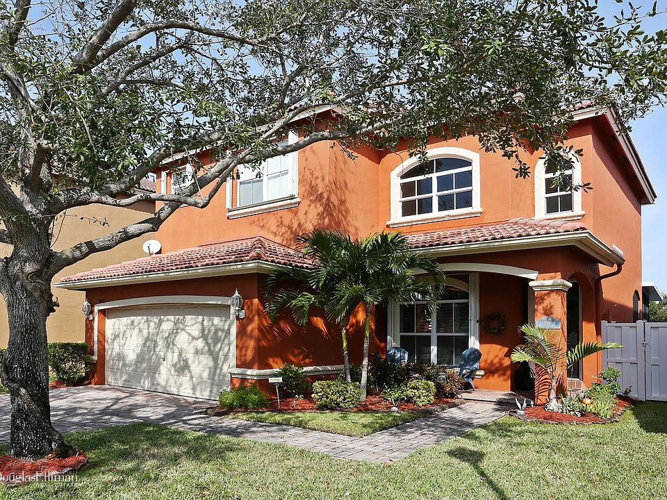 1st image of 3809 SW 49th Ct