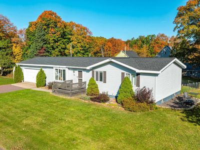 68 4th St, South Range, MI, 49963