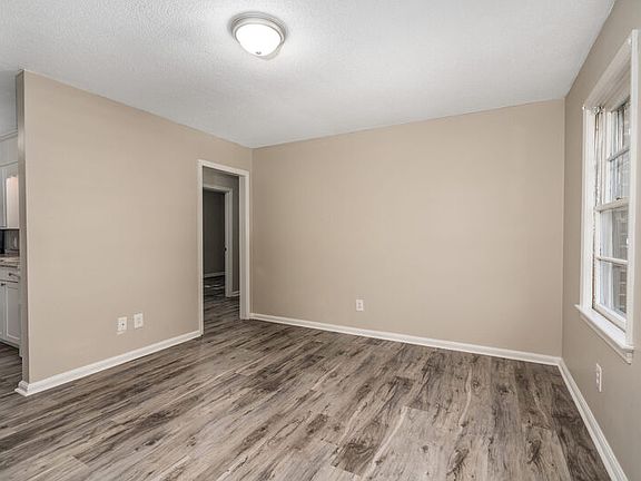 3rd image of 657 Kingston Ave