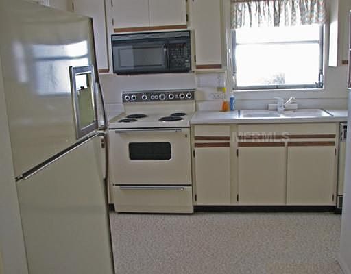 5th image of 2313 Terry Ln