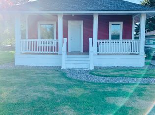 135 S Cleveland Ave, Blackfoot, ID 83221