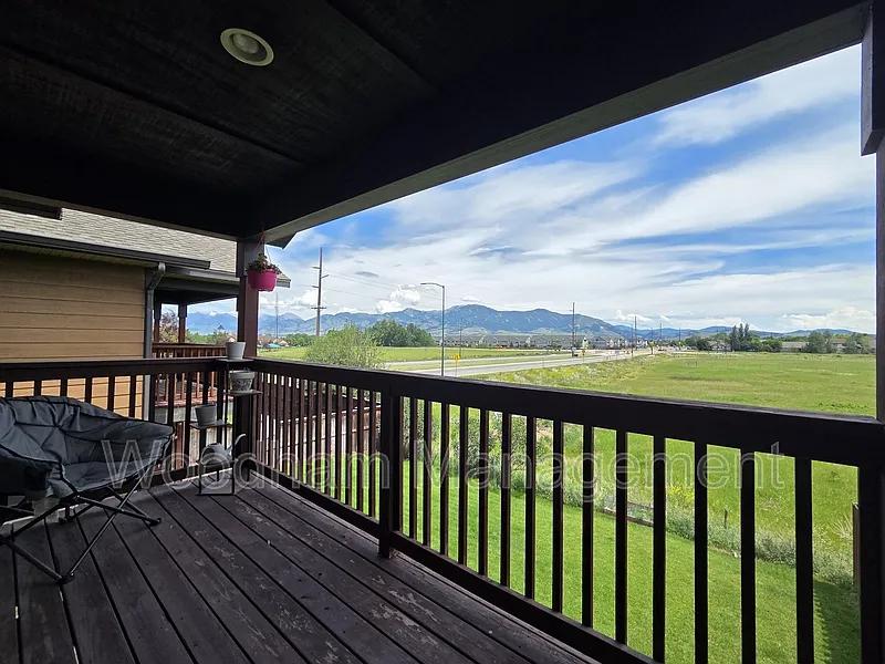 3 bed, 3.0 bath, 1885 sqft, $2,500 — Photo 1
