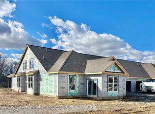 105 Independence Dr #109A, Cabot, PA 16023