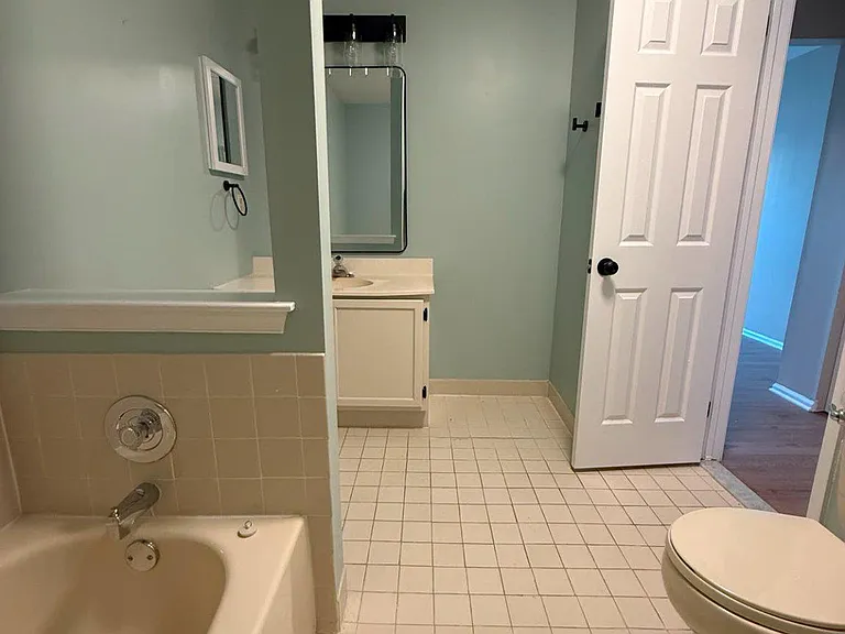 121 Andover Pl — Photo 13