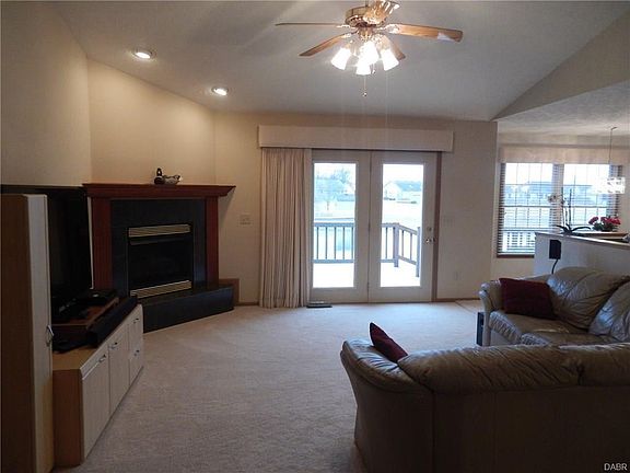 4th image of 2568 Renwick Way