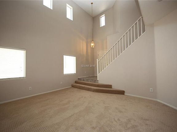 2nd image of 609 Sterling Spur Ave