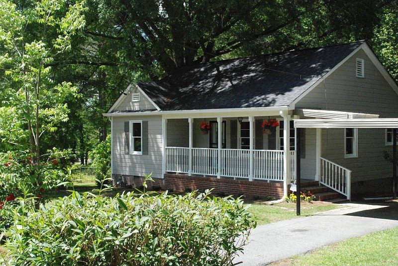 2nd image of 423 Cranfill Rd SE