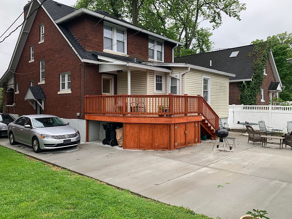 2nd image of 3403 Lexington Rd
