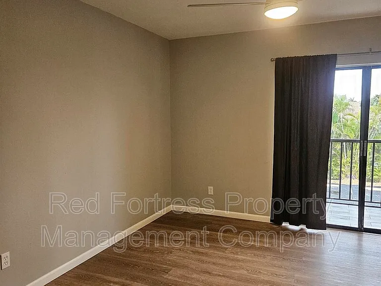 12501 McGregor Blvd #23 — Photo 6