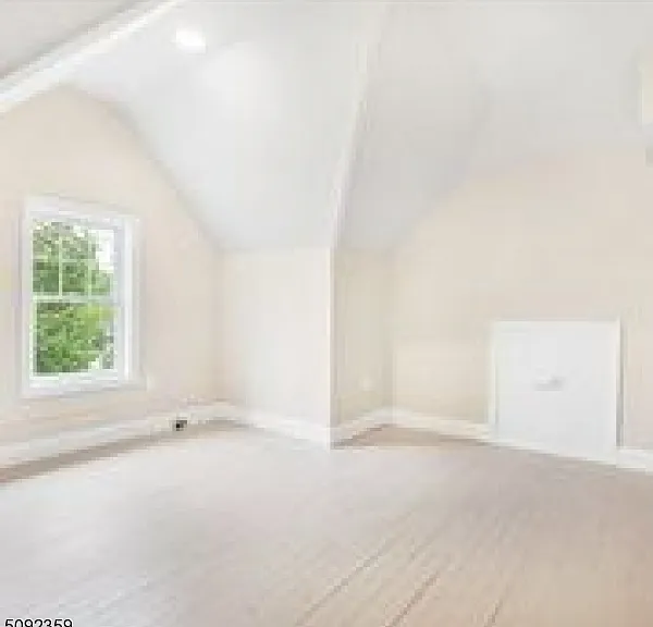 526 E Broad St #2 — Photo 22