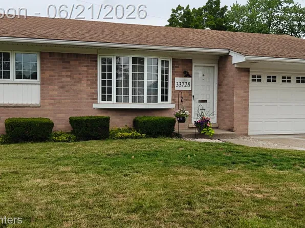 33728 Yuma St, Westland, MI 48185
