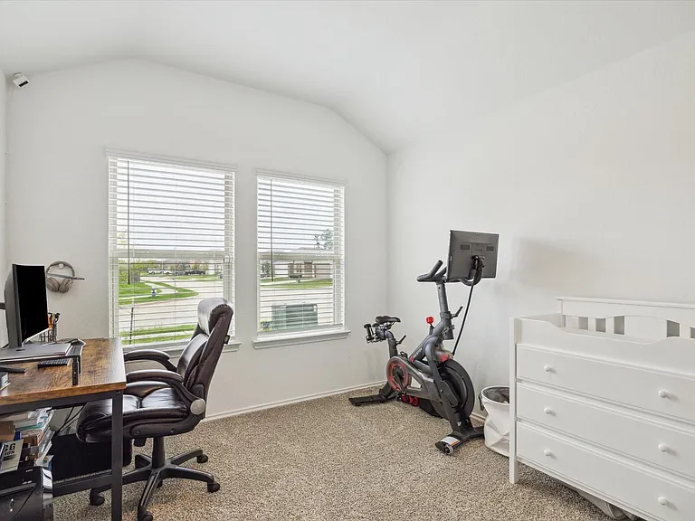 20209 Portbec Dr — Photo 15