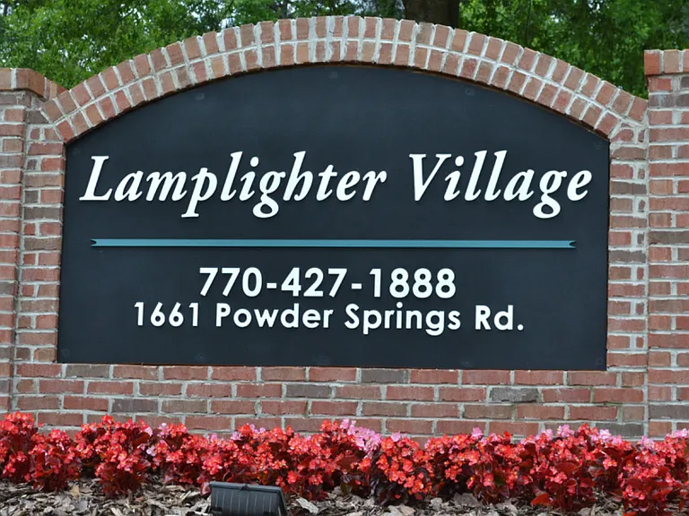 Lamplighter Village — Photo 25
