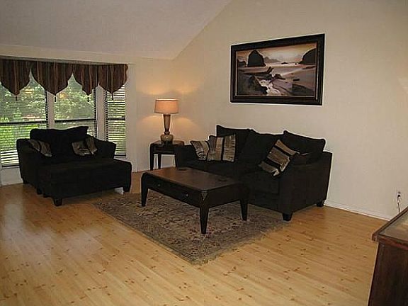 2nd image of 4507 Rockland Dr