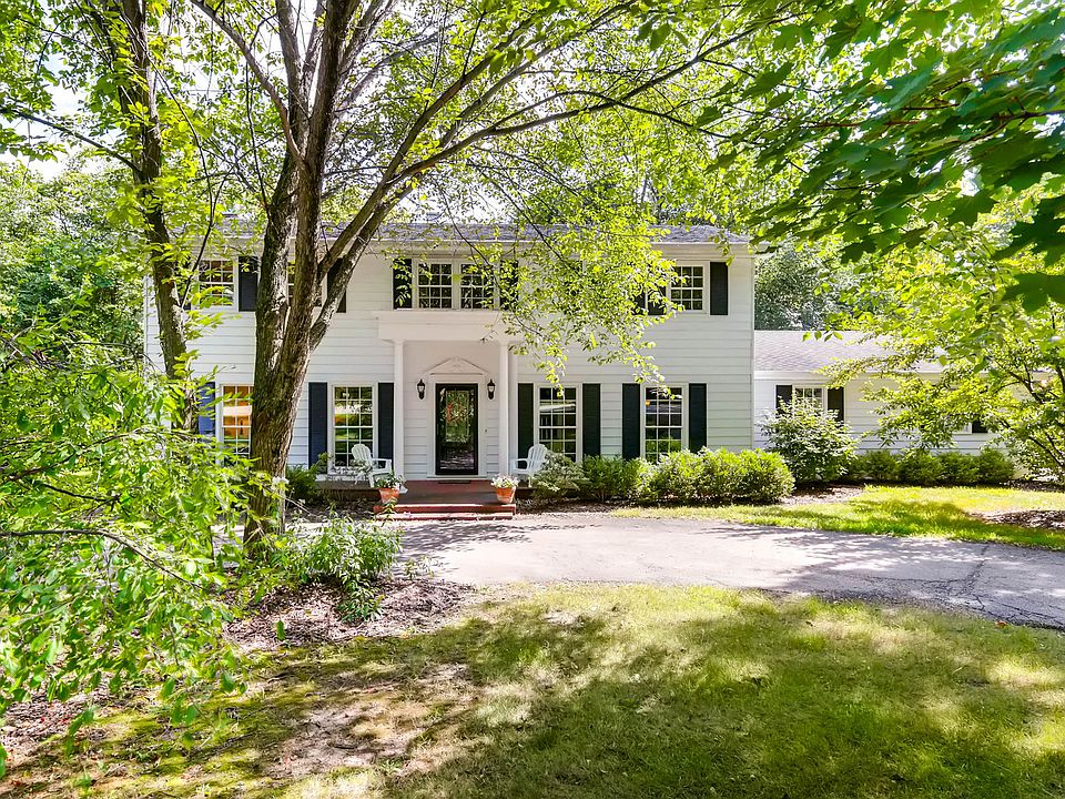 1st image of 37W585 Knoll Creek Dr