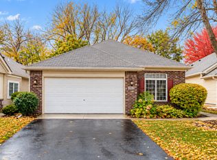 162 Lakeview Rd E, Chanhassen, MN 55317