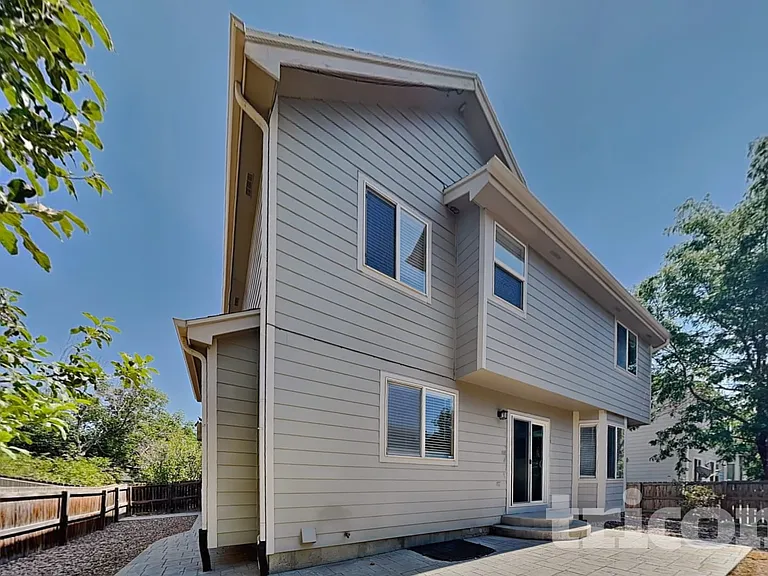 16565 Humboldt St — Photo 15