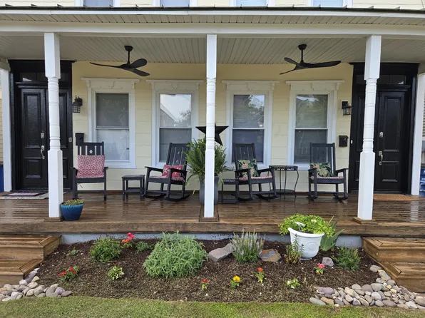 225 Randolph Ave, Cape Charles, VA 23310