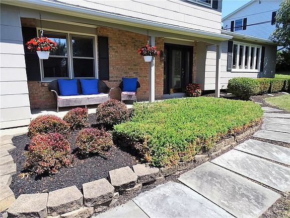 2nd image of 60 Grandview Dr