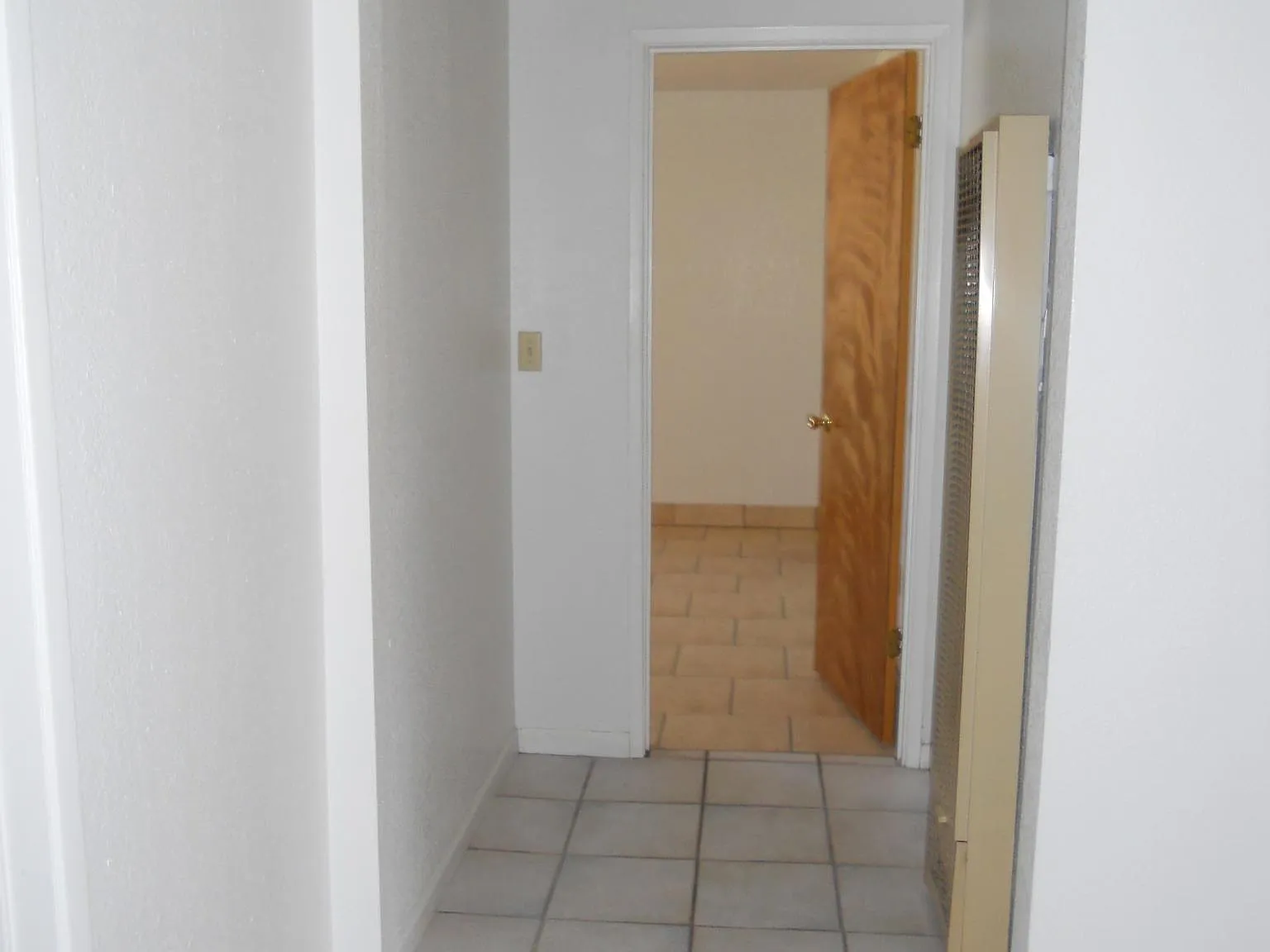 720 Givens Rd — Photo 4