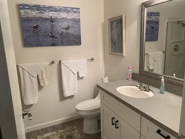 River Park Apartments — Photo 6