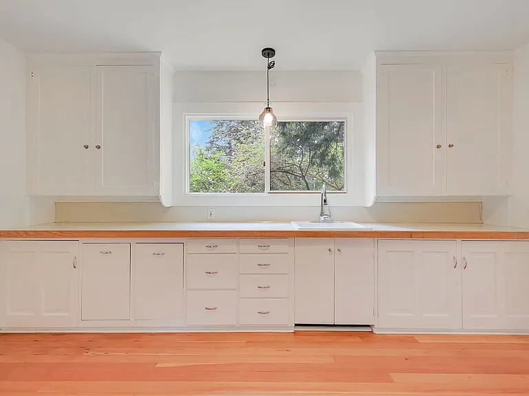 1608 Walnut St — Photo 24