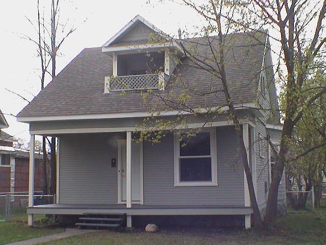 2nd image of 1315 W Grace Ave